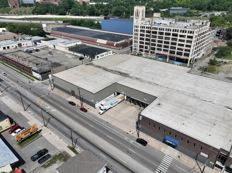 Primary Photo Of 3300-3400 Spring Grove Ave, Cincinnati Manufacturing For Lease