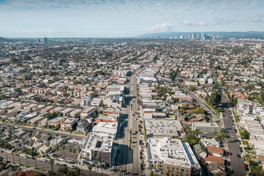 More Photos Of 4650 W Washington Blvd, Los Angeles Storefront For Lease