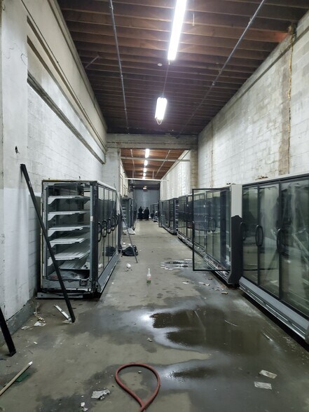 More Photos Of 926-932 Broadway, Newark Freestanding For Lease