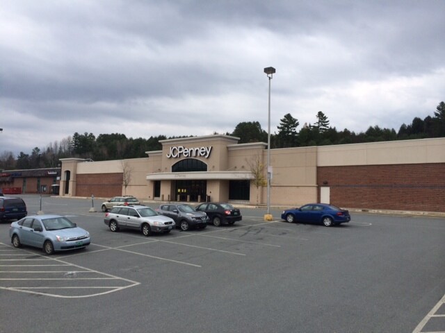 Primary Photo Of 1996-2000 Memorial Dr, Saint Johnsbury Storefront For Lease