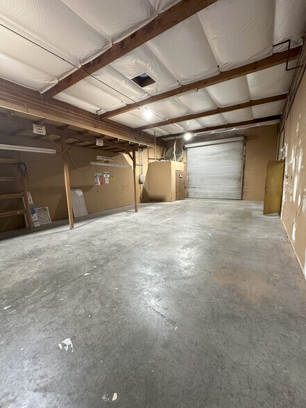 More Photos Of 7746 Lorraine Ave, Stockton Service For Lease