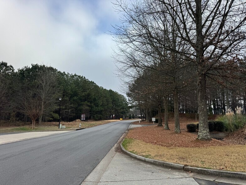 More Photos Of 6065 Parkway North Dr, Cumming Distribution For Sale