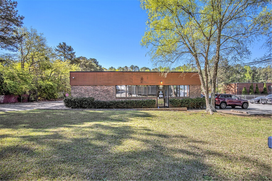 More Photos Of 4625 Stonegate Industrial Blvd, Stone Mountain Service For Lease