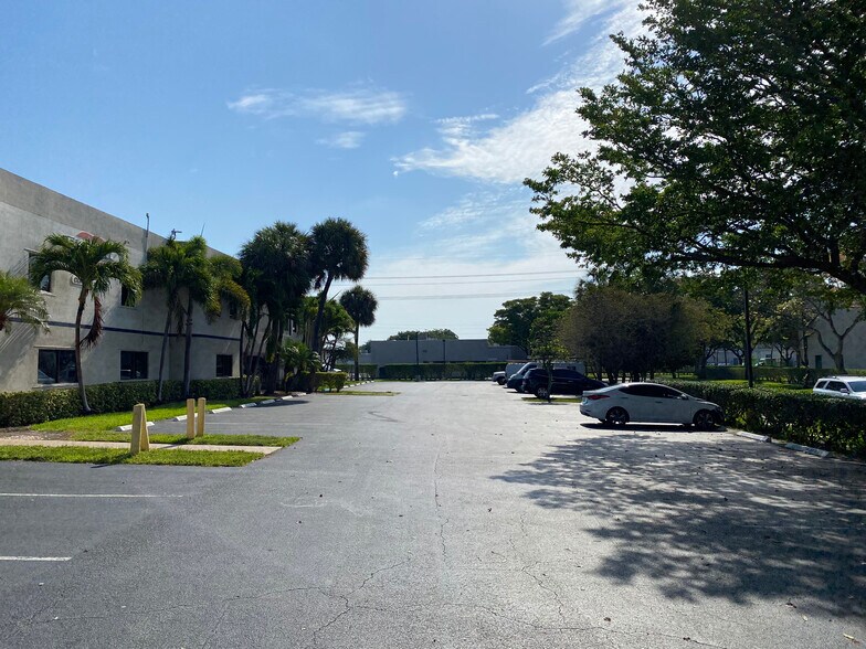 More Photos Of 2101 NW 33rd St, Pompano Beach Unknown For Lease