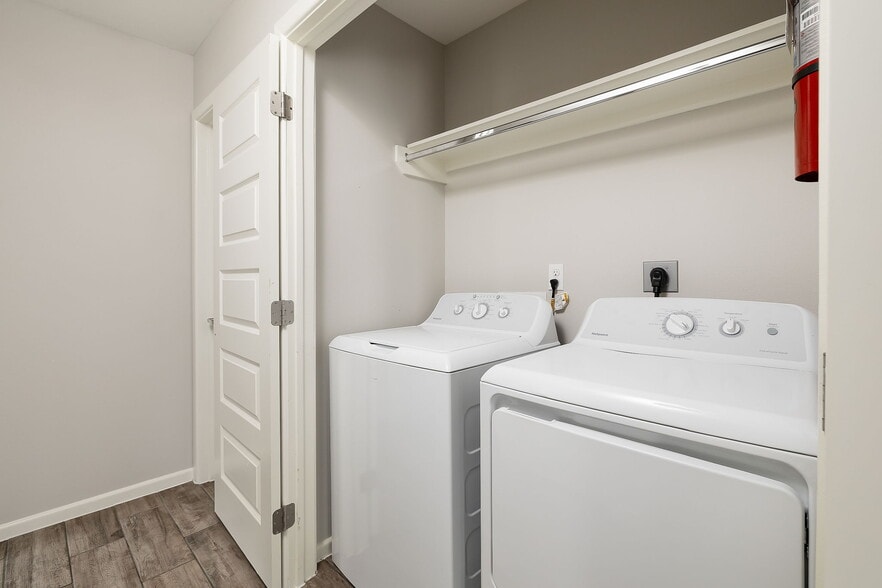 More Photos Of 1409 Alta Vista Dr, Progreso Lakes Multifamily For Sale