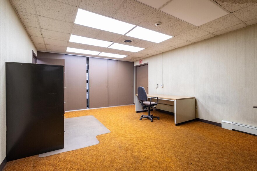 More Photos Of 620 South St, Steubenville Auto Dealership For Lease