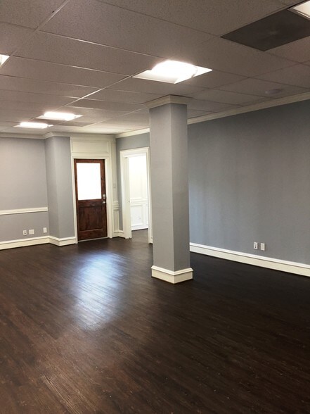 More Photos Of 4130 Spicewood Springs Rd, Austin Loft Creative Space For Lease