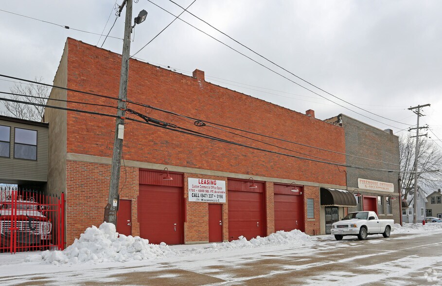 More Photos Of 2726 63rd St, Kenosha Office Residential For Sale