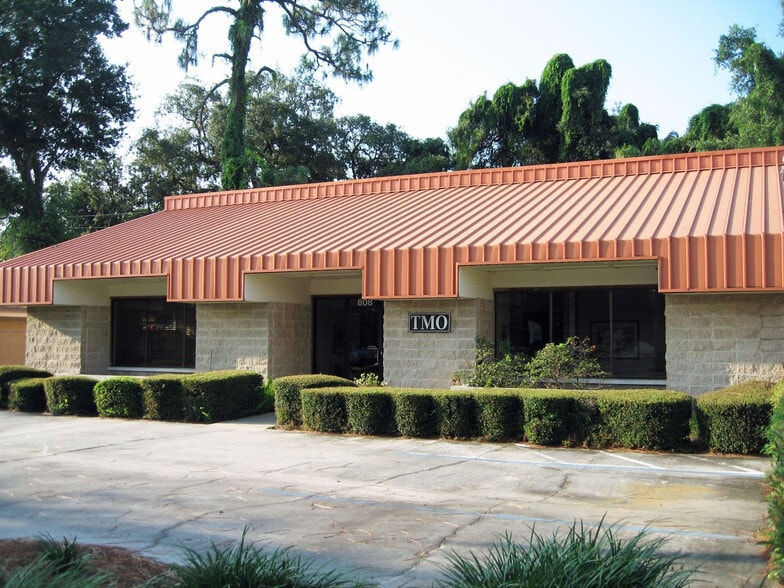 Primary Photo Of 808 W Waters Ave, Tampa Office For Sale