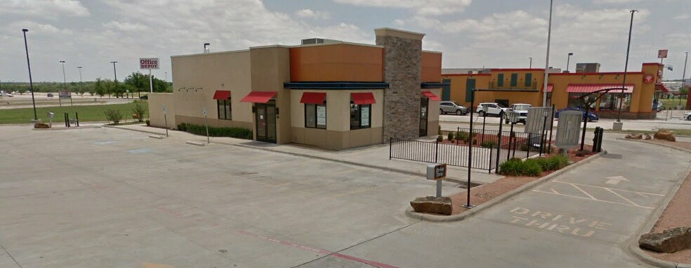 More Photos Of 2205 S Interstate 45, Corsicana Fast Food For Lease