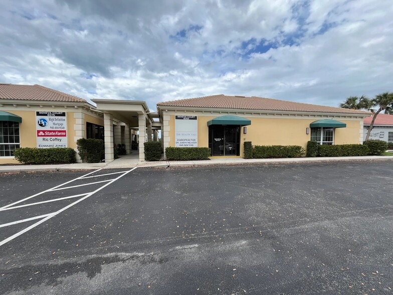 Primary Photo Of 8065 Beneva Rd, Sarasota Office For Lease