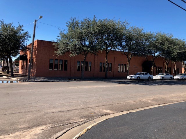 Primary Photo Of 312 E Illinois Ave, Midland Office For Lease