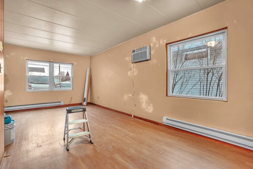 More Photos Of 6922 Columbia ave, Hammond Multifamily For Sale