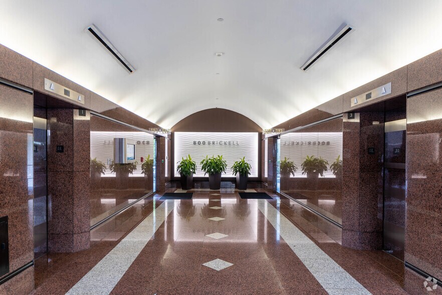 More Photos Of 800 Brickell Ave, Miami Office Residential For Lease