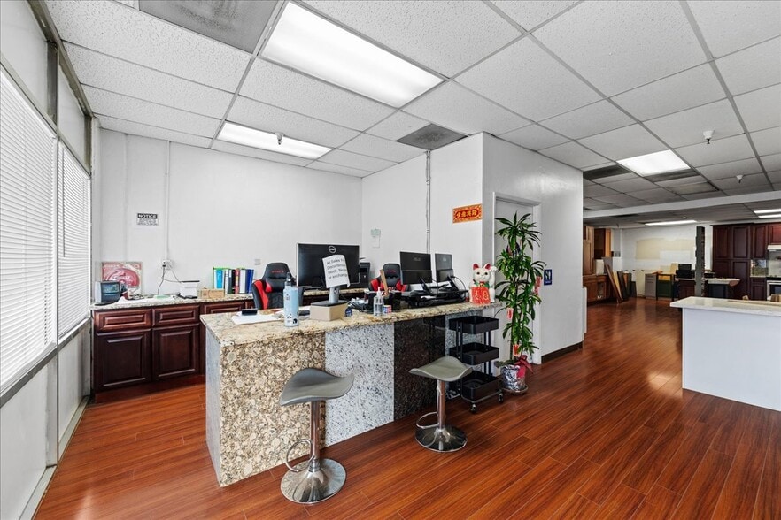 More Photos Of 283-299 Harbor Way, South San Francisco Warehouse For Lease