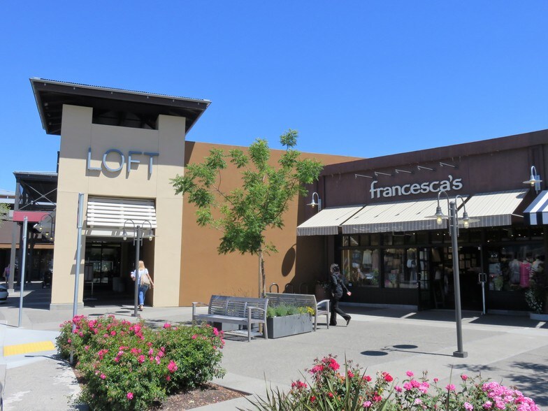 More Photos Of 200-300 Vintage Way, Novato Unknown For Lease