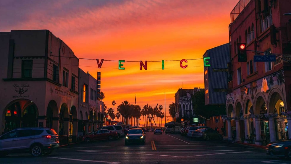 More Photos Of 70-72 Windward Ave, Venice General Retail For Sale