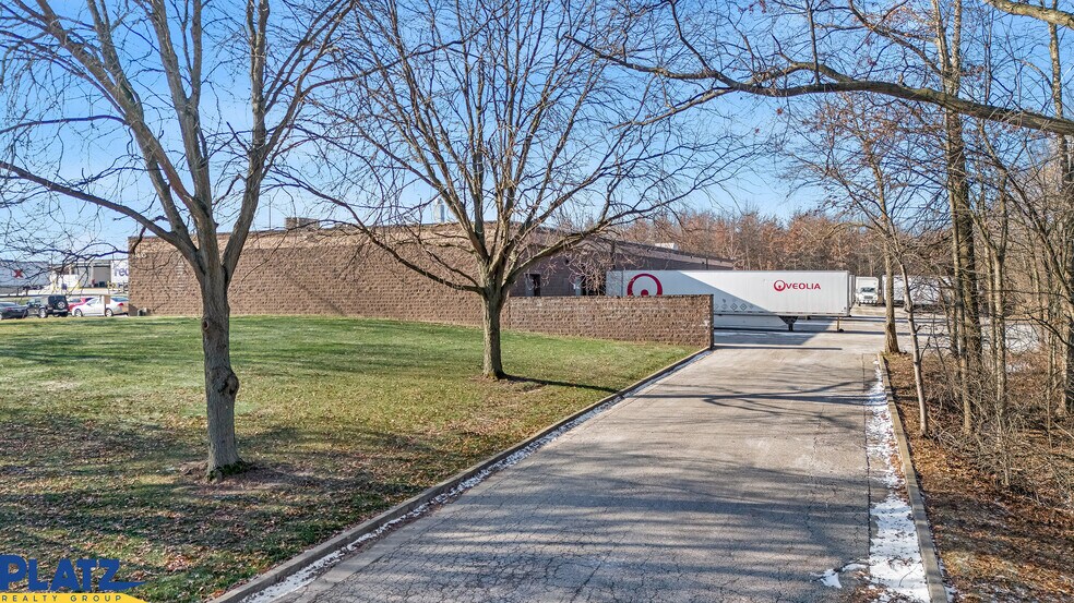 More Photos Of 12480 Debartolo Dr, North Jackson Warehouse For Lease