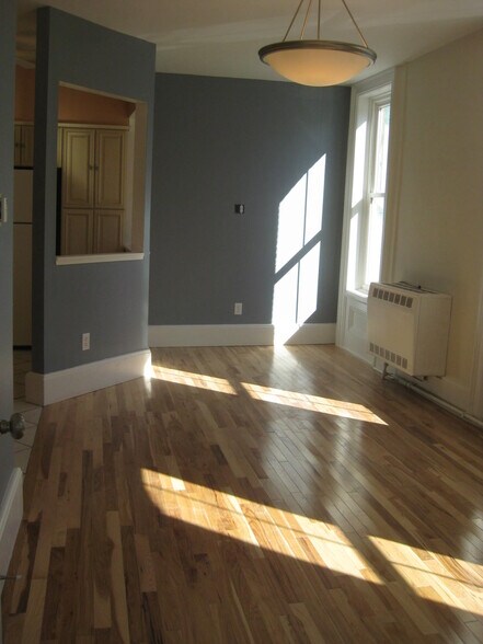 More Photos Of 89 Church St, Canajoharie Storefront Retail Residential For Lease