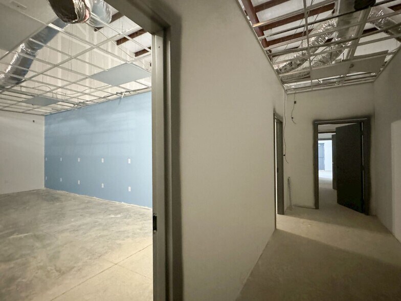 More Photos Of 369 Enterprise Dr, Batesville Industrial For Sale