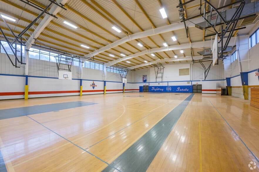 More Photos Of 399 Bishops Hwy, Kingston Schools For Sale