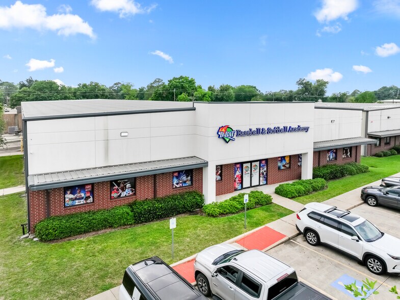Primary Photo Of 11821 S Sam Houston Pky W, Houston Warehouse For Sale