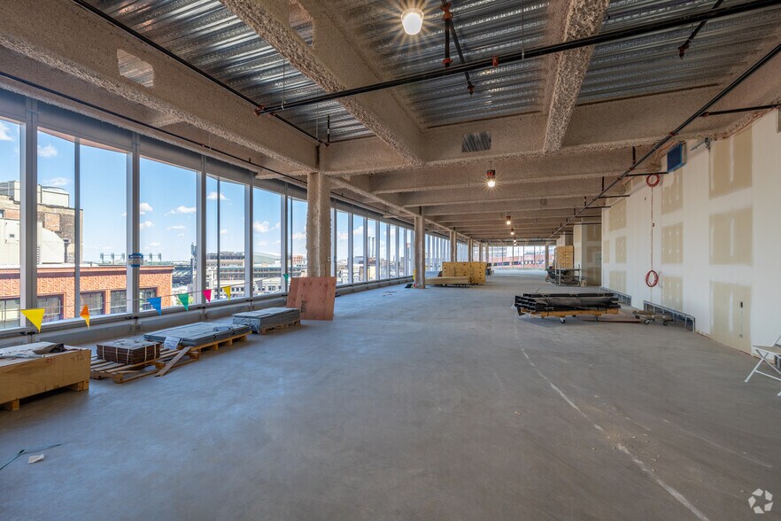 More Photos Of 1240 Woodward Ave, Detroit Unknown For Lease