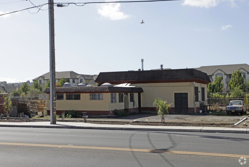 Primary Photo Of 1749 Broadway, Vallejo Warehouse For Sale