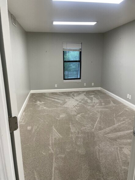 More Photos Of 7303 Blanco Rd, San Antonio Office For Lease