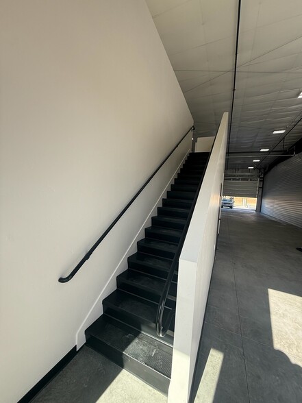 More Photos Of 2995 Kiowa Blvd N, Lake Havasu City Industrial For Lease