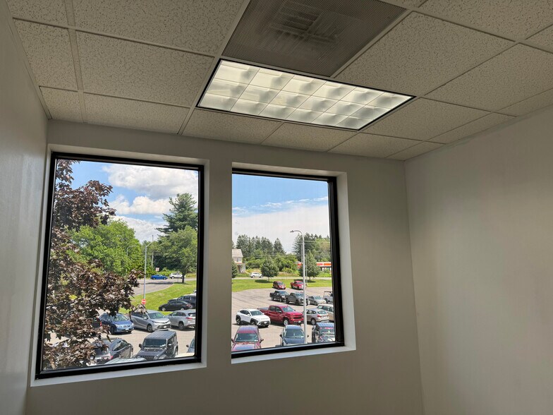 More Photos Of 5010 Rt-30, Amsterdam Medical For Lease