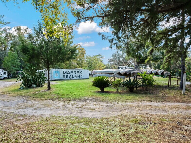 More Photos Of 15260 NE 152nd Pl, Fort Mc Coy Trailer Camper Park For Sale