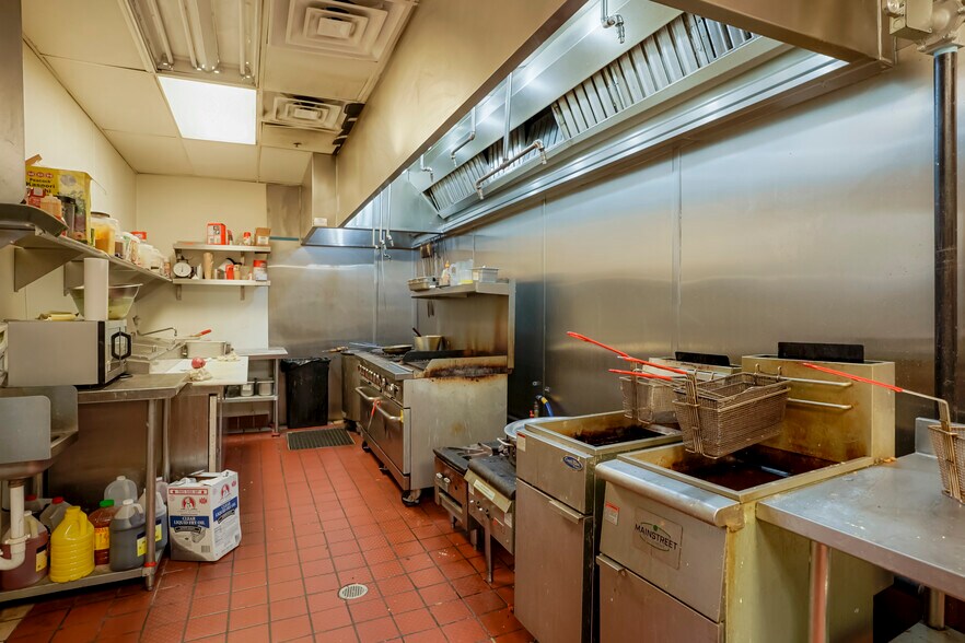 More Photos Of 9445 Park Meadows Dr, Lone Tree Restaurant For Sale