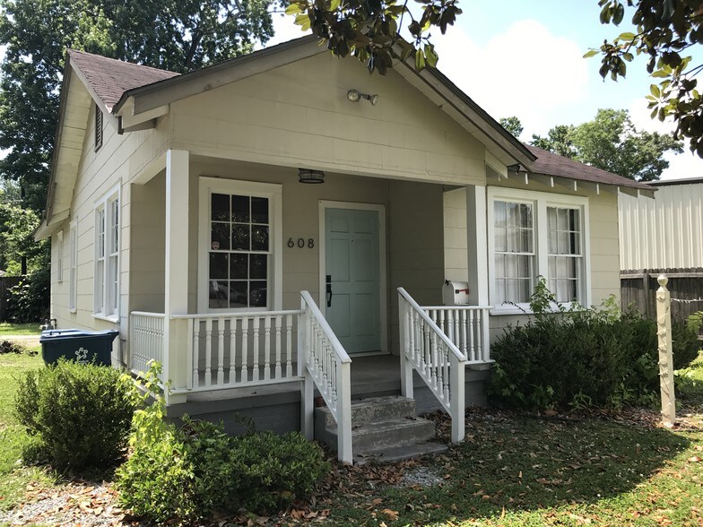 Primary Photo Of 608 Rapides St, Baton Rouge Office For Sale