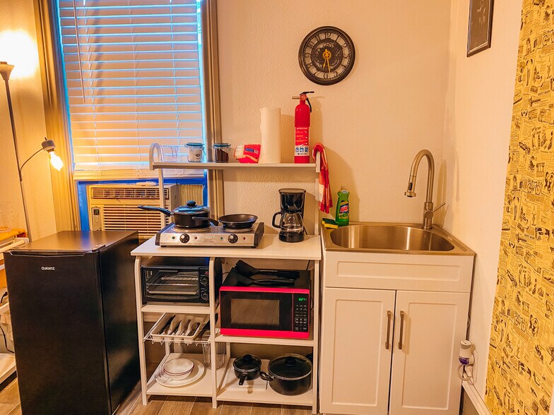 More Photos Of 319 W Main St, Bishop Multifamily For Sale