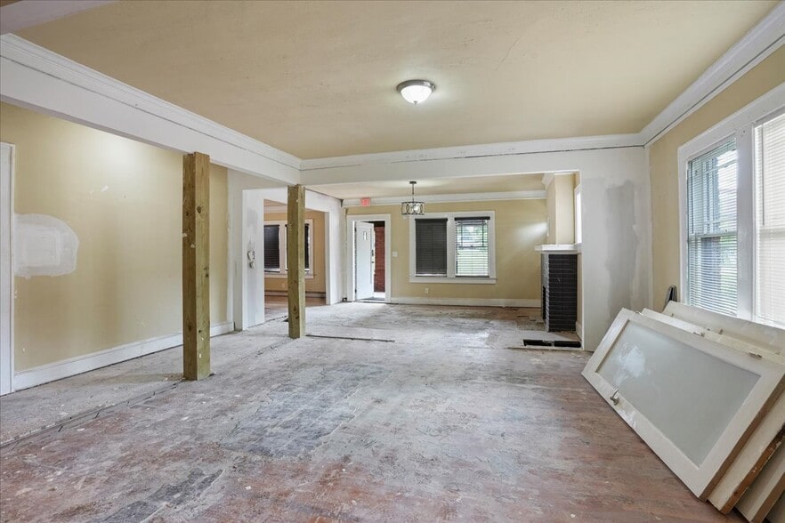 More Photos Of 2741 Church St, Atlanta Office Residential For Sale