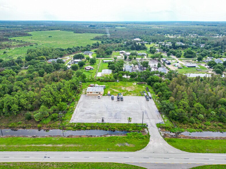 More Photos Of 16070 Tamiami Trl, Punta Gorda Industrial For Sale
