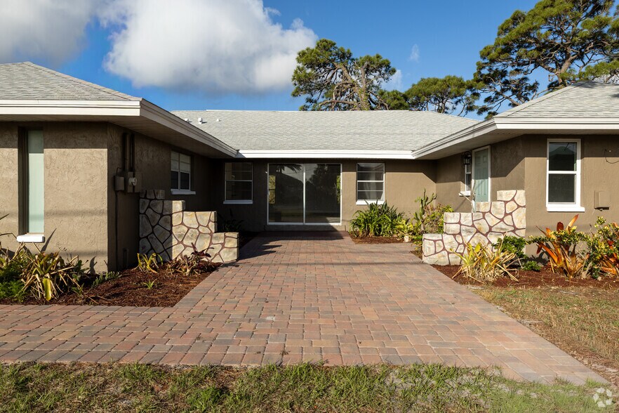 More Photos Of 4970 US 1, Grant-Valkaria Office Residential For Sale