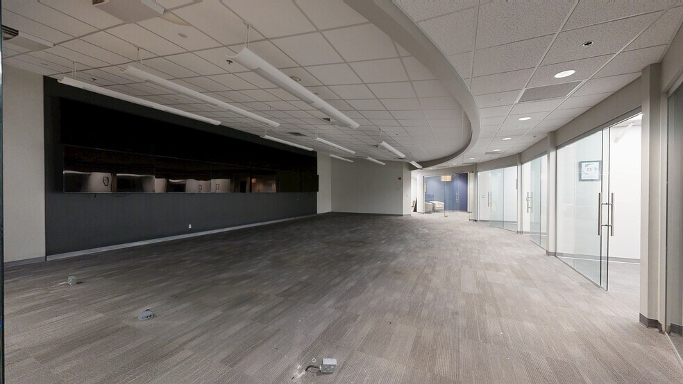 More Photos Of 10755 York Rd, Cockeysville Office For Sale