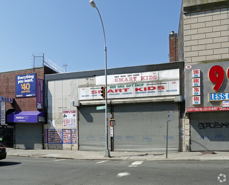 Primary Photo Of 790 E Tremont, Bronx Storefront For Sale