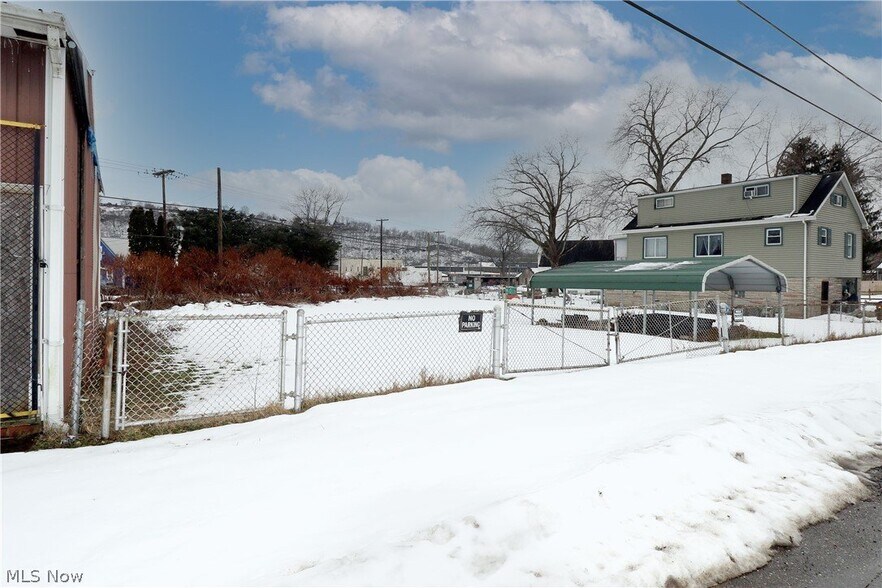 More Photos Of 165 Barbara St, Steubenville Warehouse For Lease
