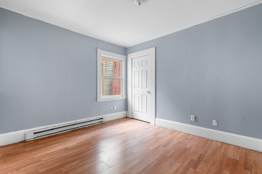 More Photos Of 135 Prospect St, Waterbury Apartments For Sale