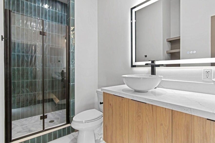 More Photos Of 4805 Paula st, Houston Multifamily For Sale