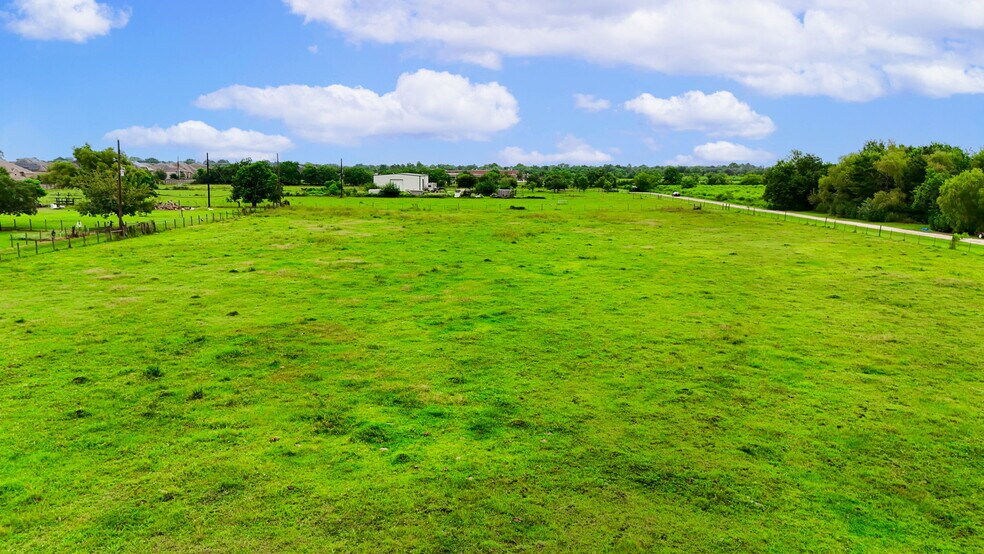 More Photos Of 3525 County Road 107F, Pearland Land For Sale