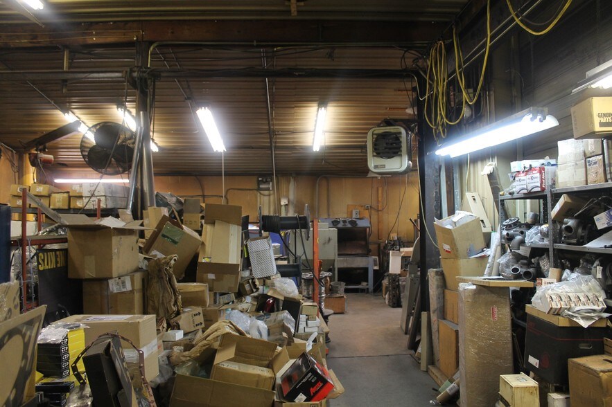 More Photos Of 412 W McCarty St, Indianapolis Industrial For Sale