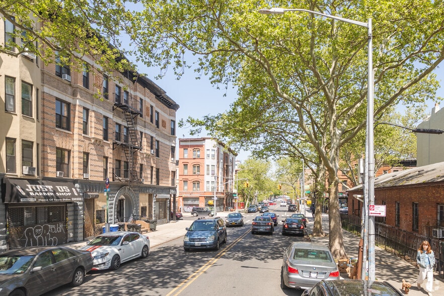 More Photos Of 692 Macon St, Brooklyn Apartments For Sale