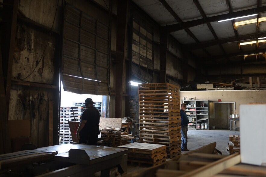 More Photos Of 2101 42nd St NW, Winter Haven Warehouse For Sale