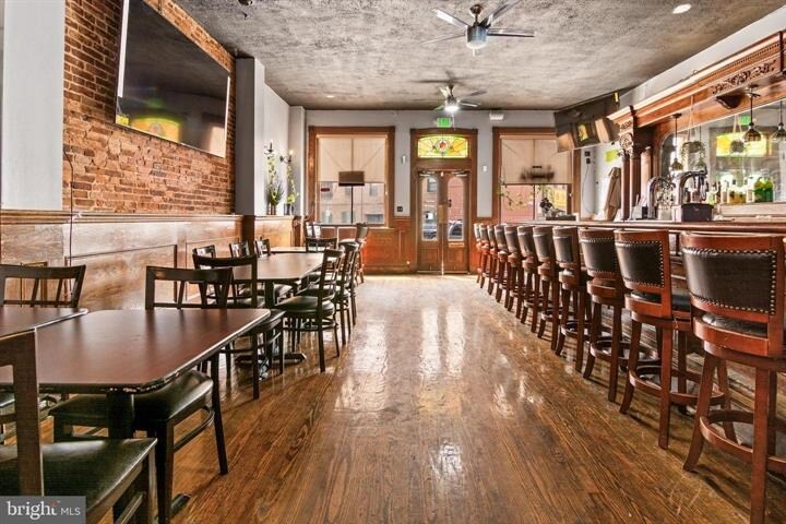 More Photos Of 2112 Fleet St, Baltimore Bar For Sale