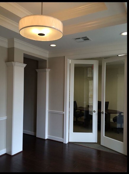 More Photos Of 1526 Katy Gap Rd, Katy Medical For Sale