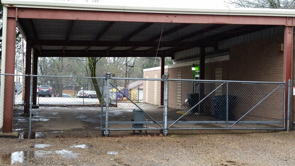 More Photos Of 809 College St, Shreveport Office For Sale